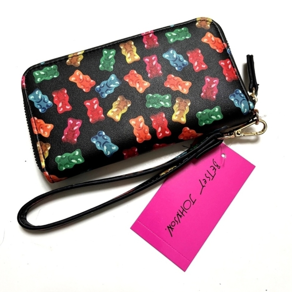 🖤▪️Betsey Johnson▪️ Gummy Bear XOKARA Zip around Wallet/Wristlet Multicolor